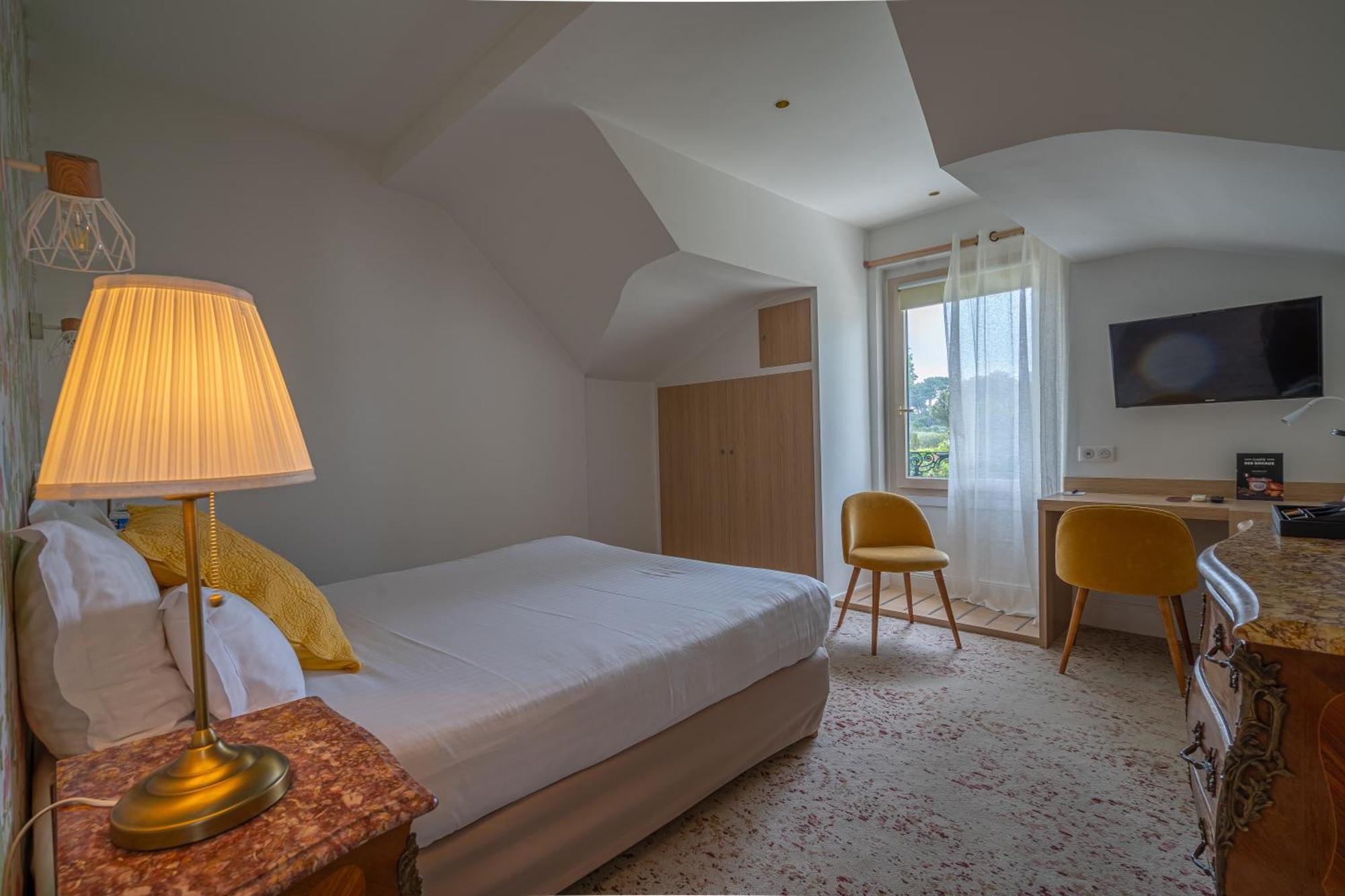 Hotel The Originals Residence De Rohan Vaux-sur-Mer Exterior photo