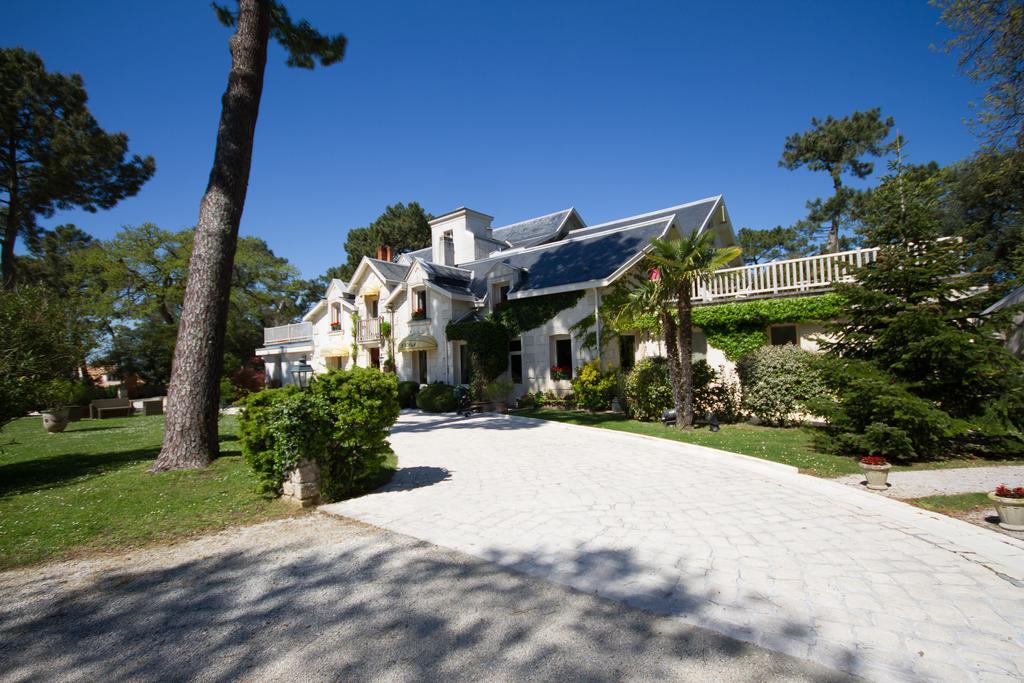 Hotel The Originals Residence De Rohan Vaux-sur-Mer Exterior photo