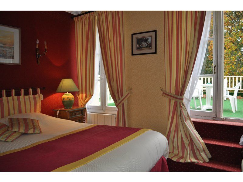 Hotel The Originals Residence De Rohan Vaux-sur-Mer Exterior photo